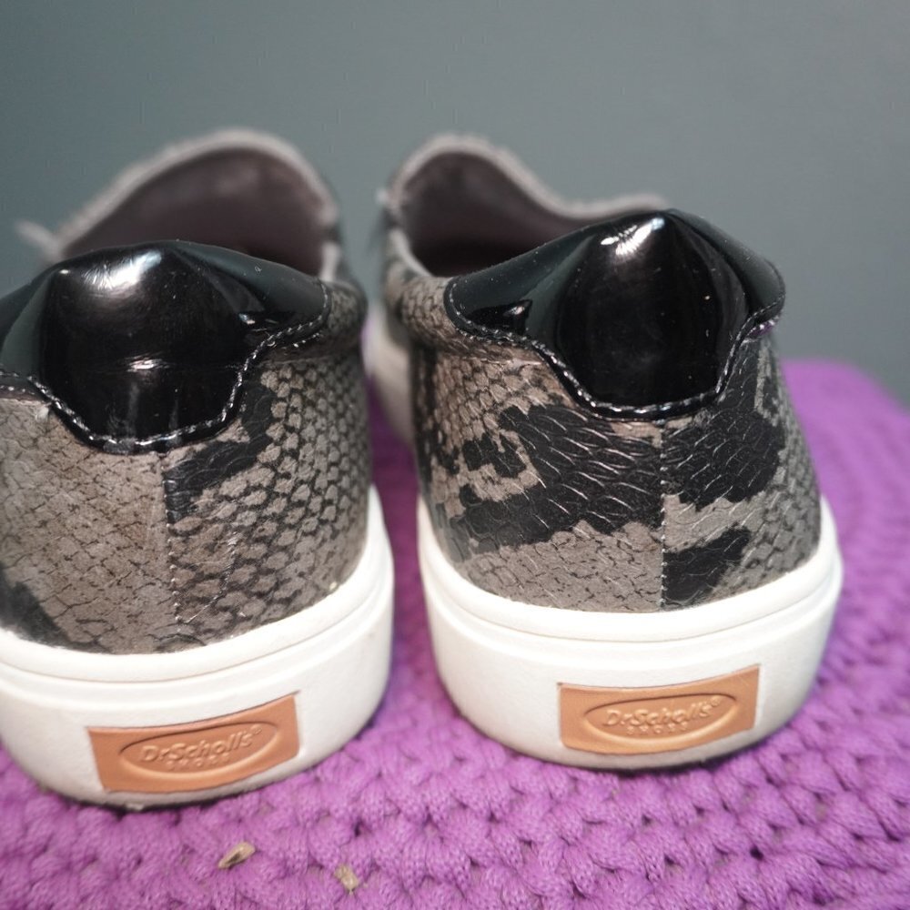 Dr. Scholls Womens Black Dark Grey No Bad Days Snake Slip On Sneakers Size 7.5 - Picture 3 of 8